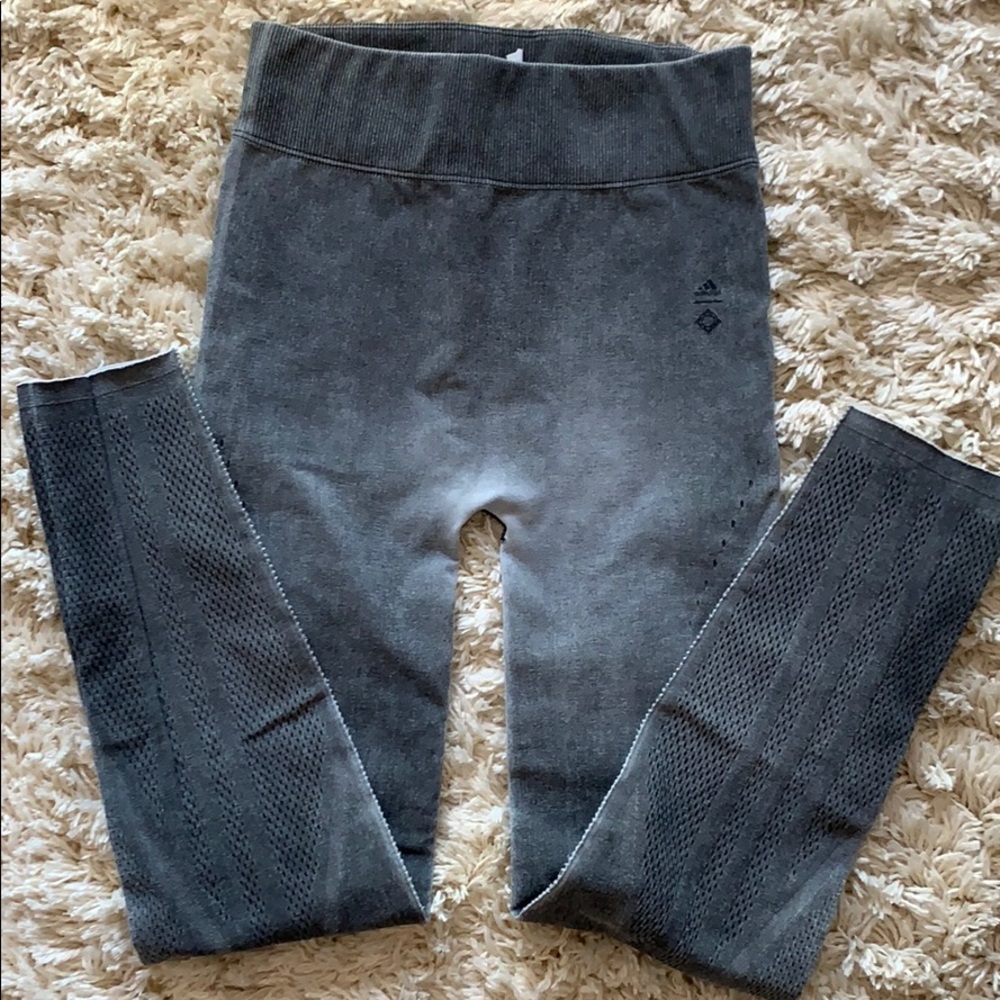 Adidas leggings grey super stretchy